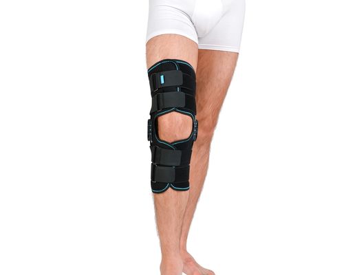 Ортез на колінний суглоб неопреновий шарнірний з регульованим кутом згину Алком 4032 р.1 чорний