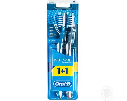 Зубна щітка Oral-B (Орал-В) Pro-Expert "Все в одному" 40 середньої жорсткості 1+1